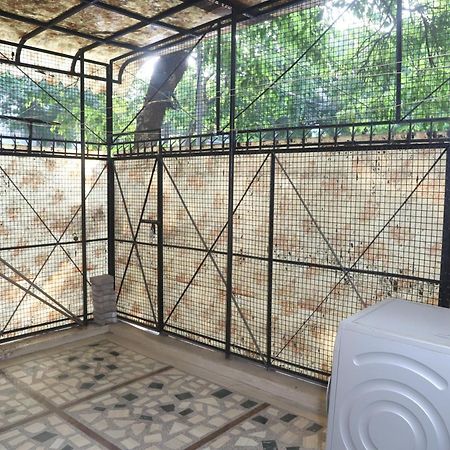 Divine India Service Apartment 3Bhk,B57 Sarita Vihar,Apollo Нью-Дели Экстерьер фото
