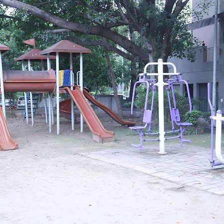 Divine India Service Apartment 3Bhk,B57 Sarita Vihar,Apollo Нью-Дели Экстерьер фото