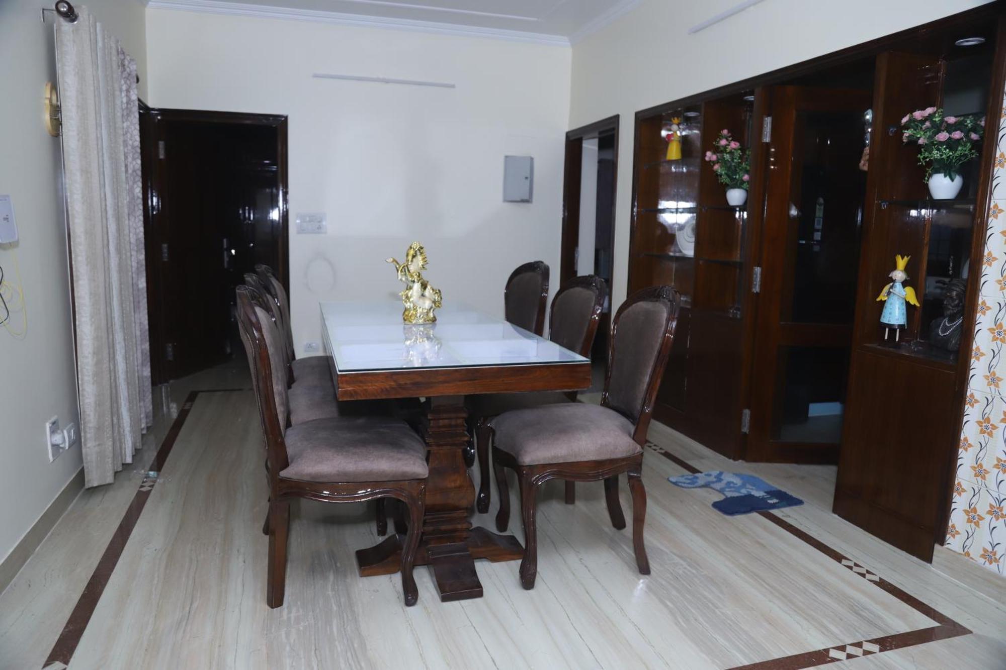 Divine India Service Apartment 3Bhk,B57 Sarita Vihar,Apollo Нью-Дели Экстерьер фото