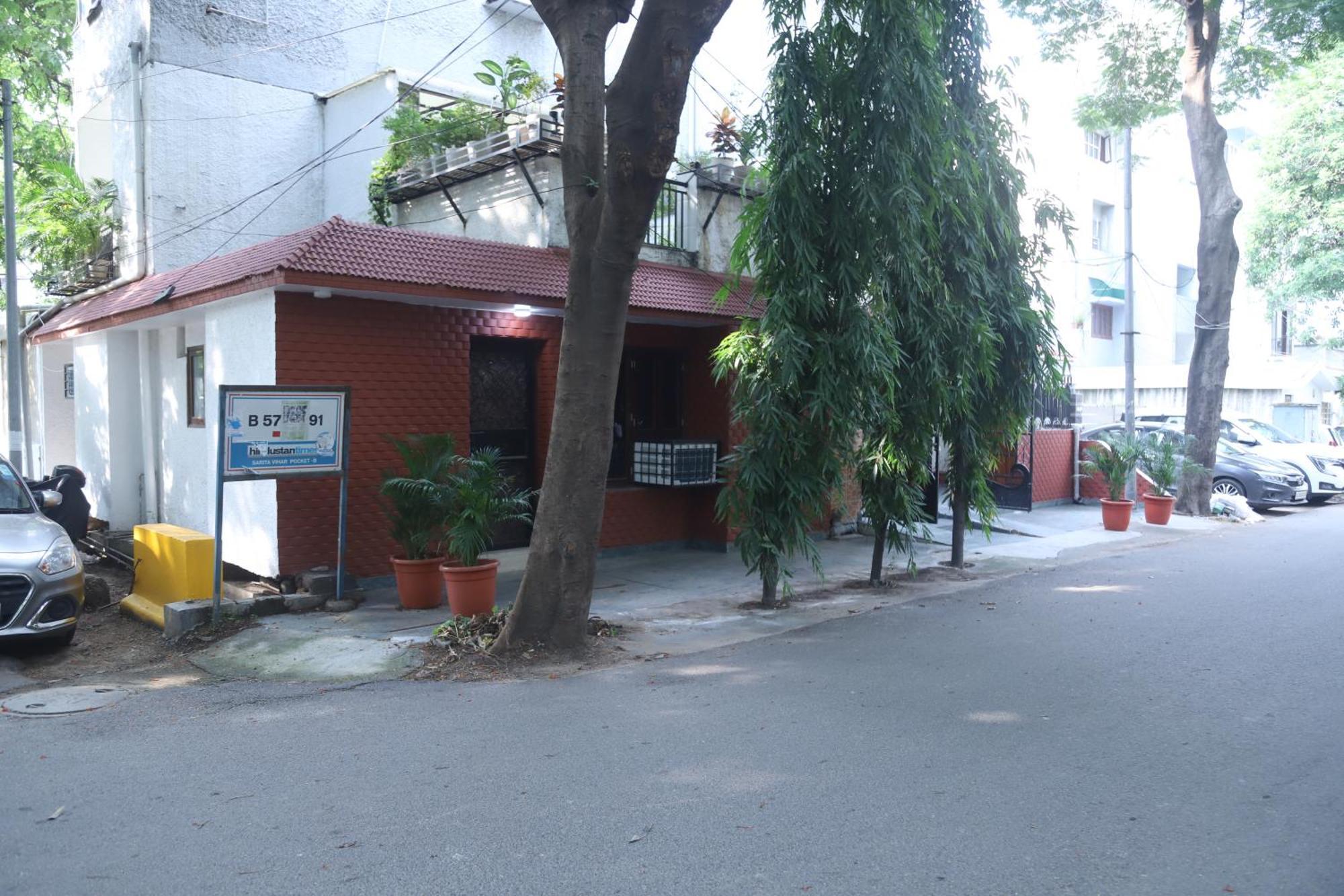 Divine India Service Apartment 3Bhk,B57 Sarita Vihar,Apollo Нью-Дели Экстерьер фото