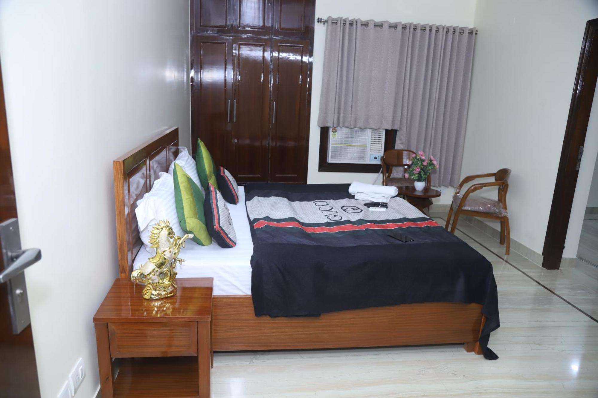 Divine India Service Apartment 3Bhk,B57 Sarita Vihar,Apollo Нью-Дели Экстерьер фото