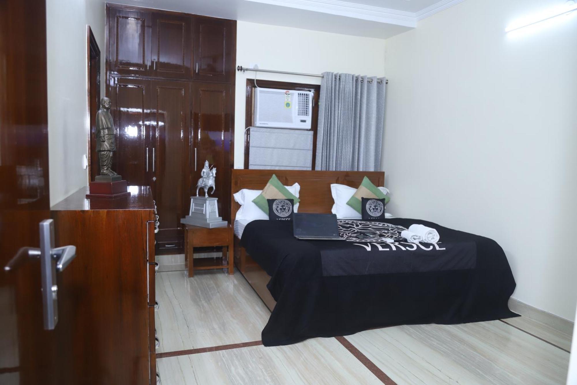 Divine India Service Apartment 3Bhk,B57 Sarita Vihar,Apollo Нью-Дели Экстерьер фото